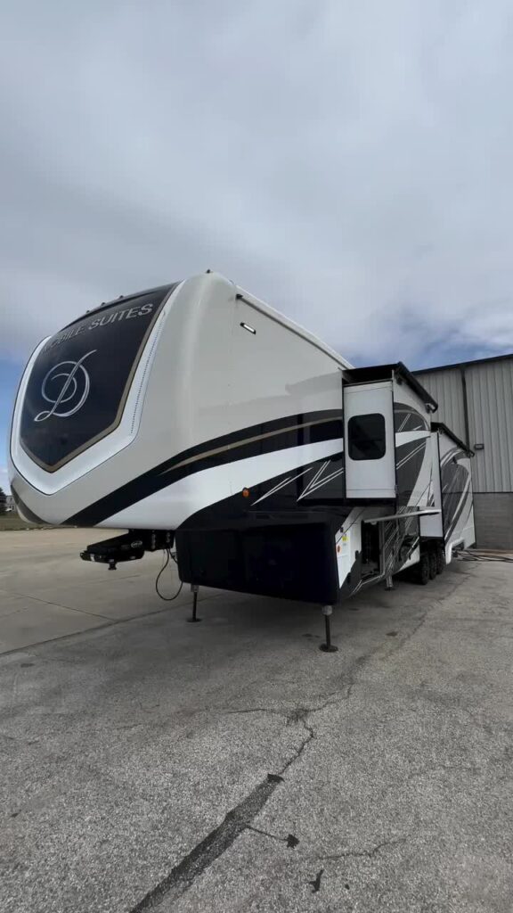 RV Towing Service in Los Angles