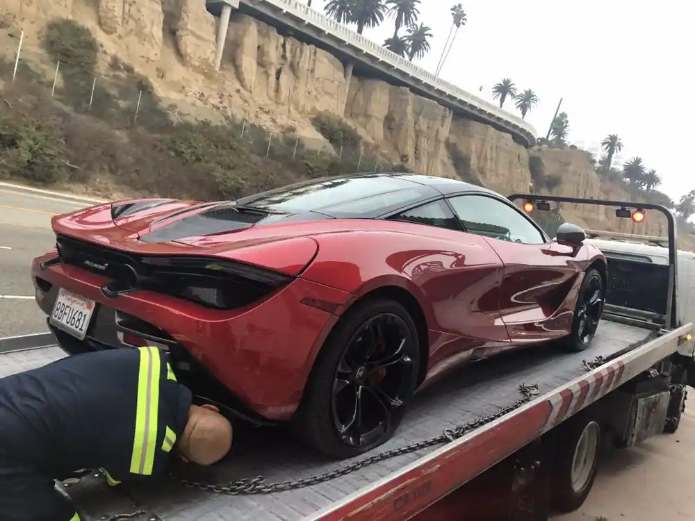 Towing and Roadside Assistance in Malibu, CA